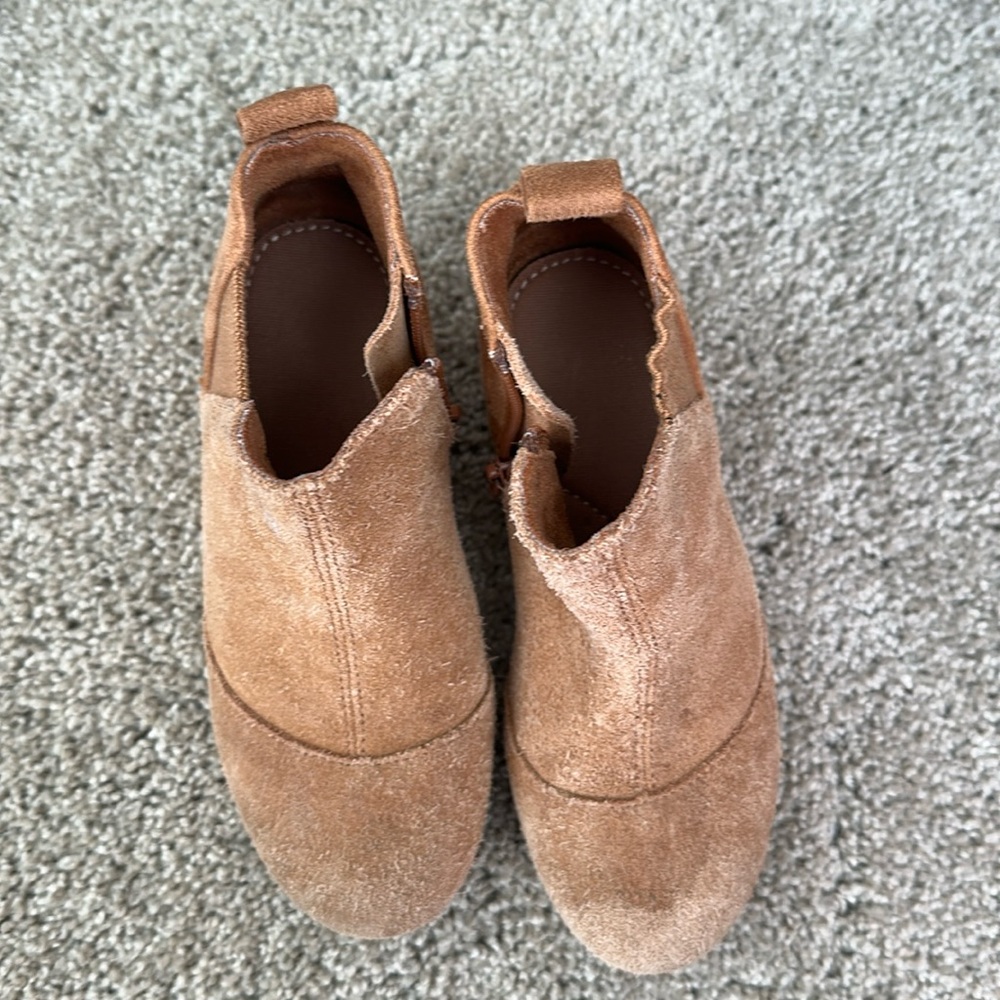 Girls Tom’s booties size 12